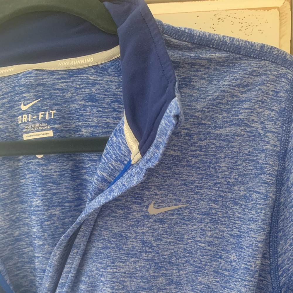 Nike DRI Fit Element Pullover